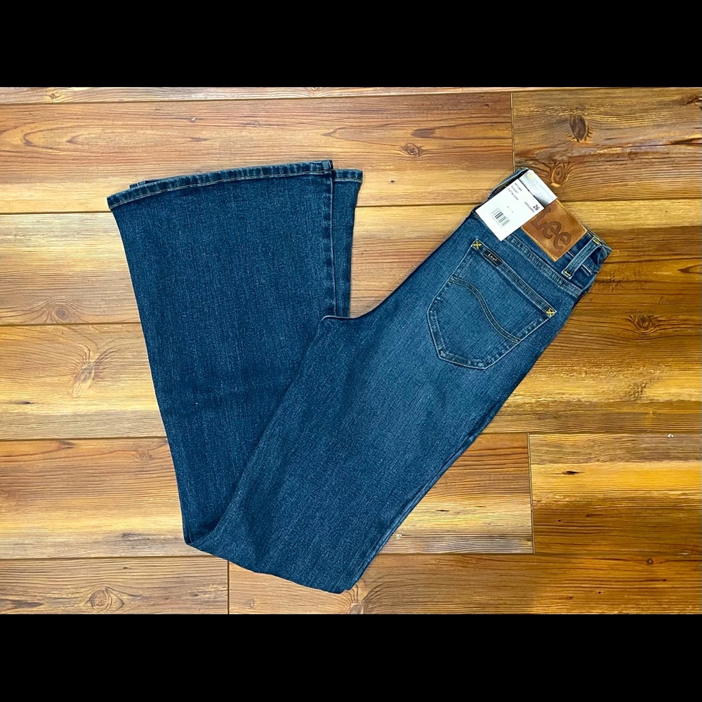 Lee NWT High Rise Vintage Flare with Stretch